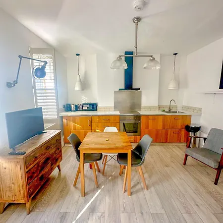 Goodge Street Apartments